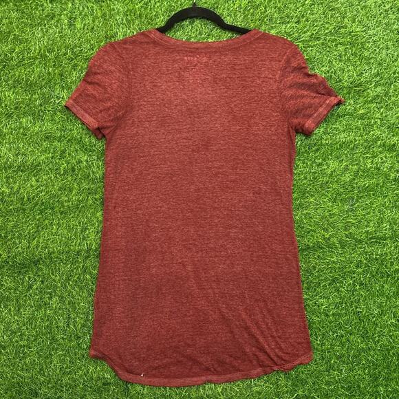 Women's Maroon Disney ‘Hakuna Matata’ Graphic Tee - Picture 2 of 5